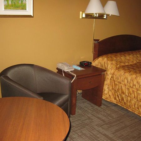 Hotel Matagami מראה חיצוני תמונה