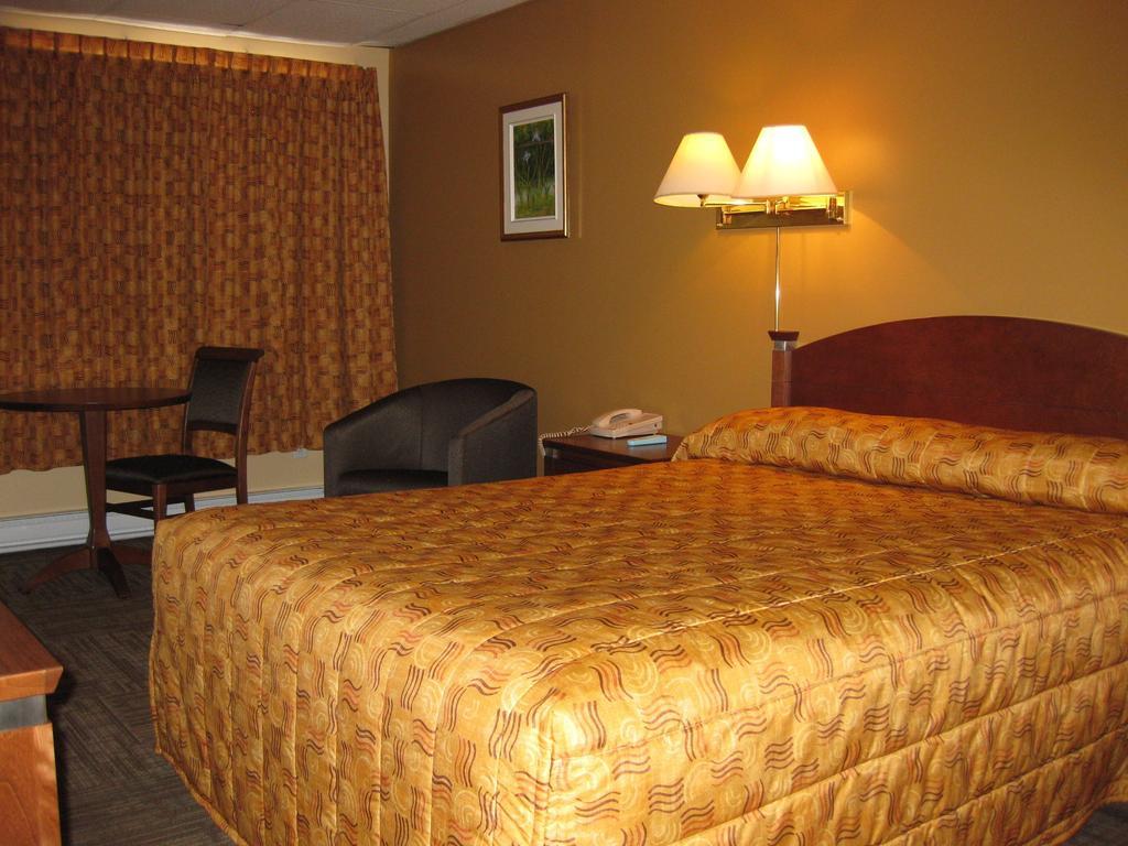 Hotel Matagami חדר תמונה