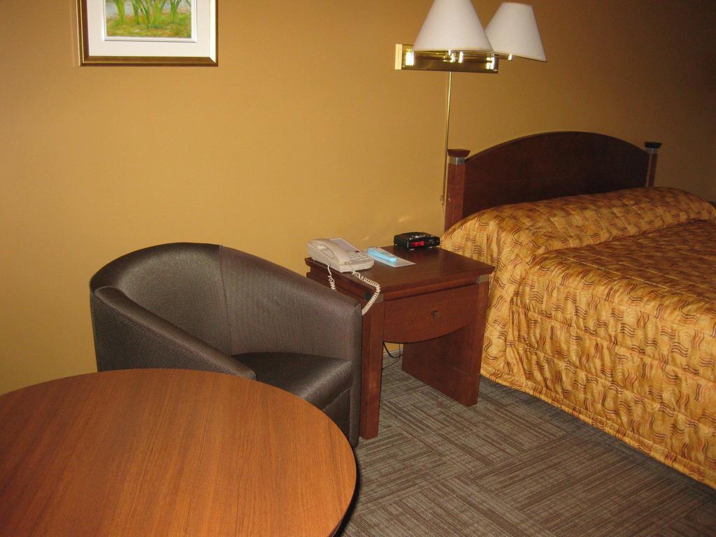 Hotel Matagami מראה חיצוני תמונה
