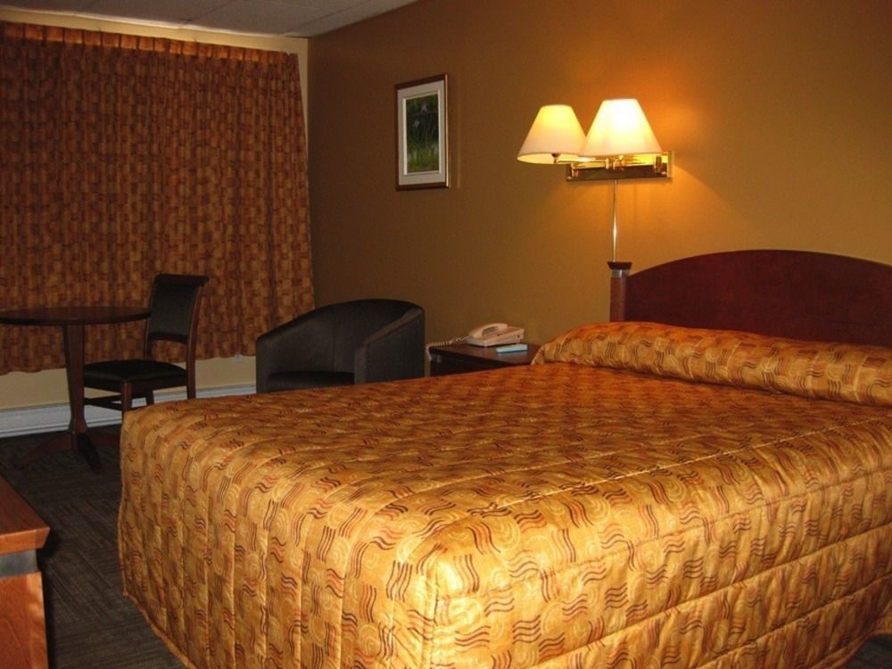 Hotel Matagami מראה חיצוני תמונה