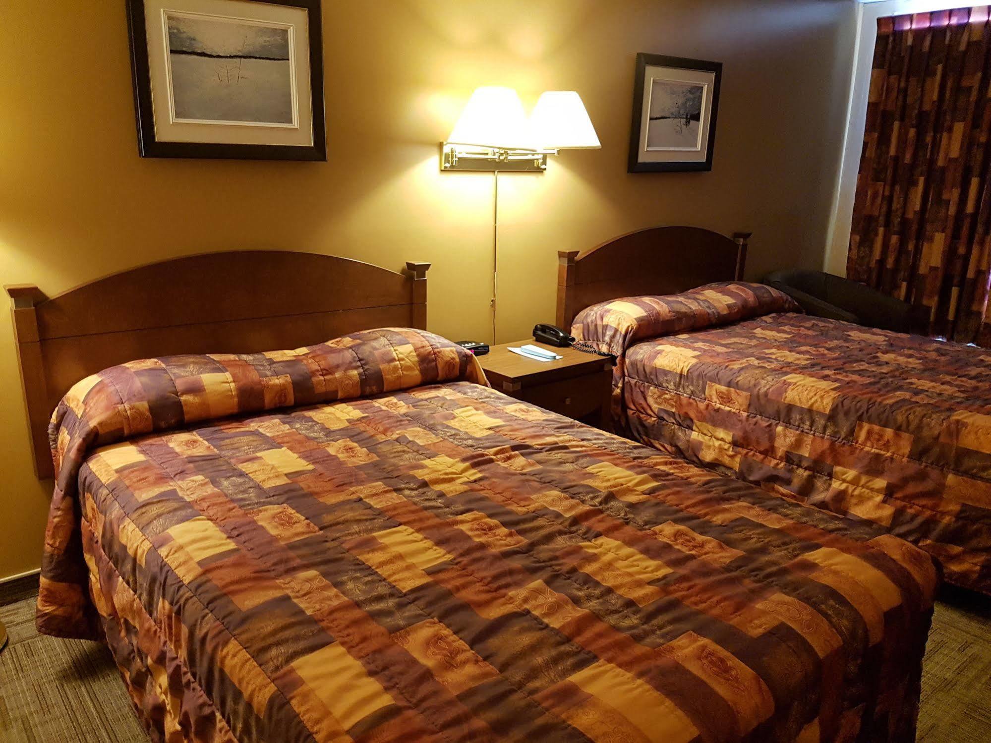 Hotel Matagami מראה חיצוני תמונה